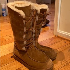 UGGs boots, sz 10